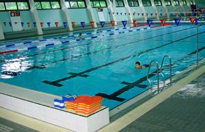 плавательный бассейн